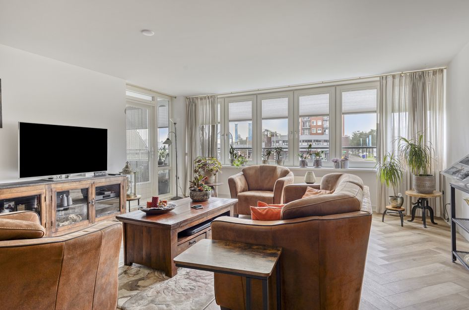 P C Hooftstraat 21