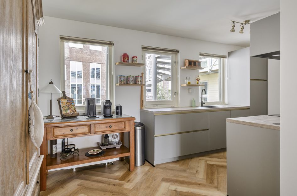 P C Hooftstraat 21