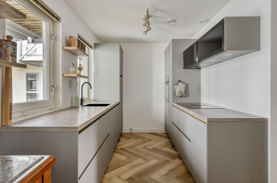 P C Hooftstraat 21