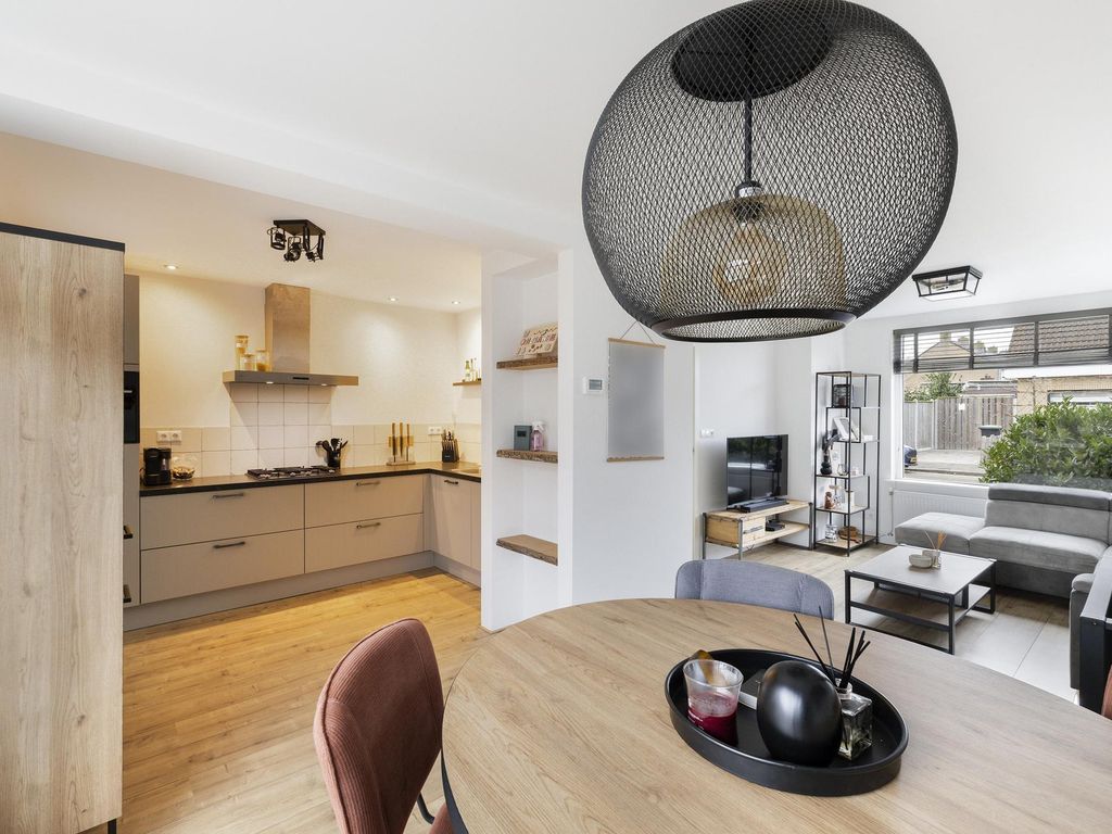 Beatrixstraat 16, Zuidland