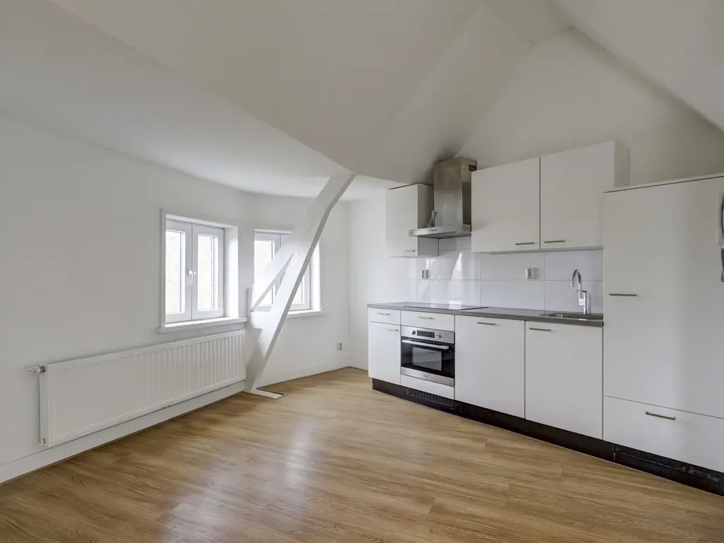 Mathenesserdijk 103B 04, ROTTERDAM