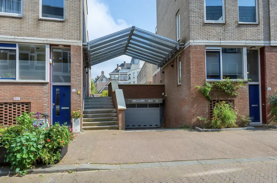 Lange Lombardstraat 74