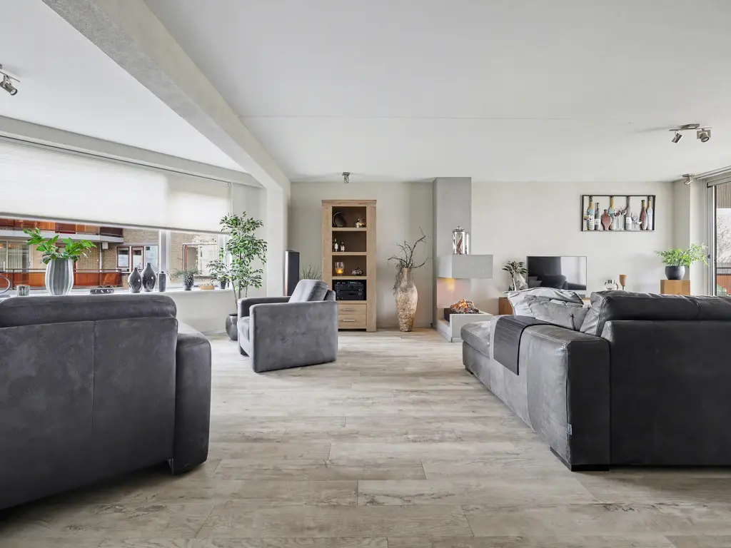 Maasboulevard 7, SPIJKENISSE