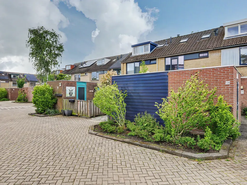 Baarsveen 137, SPIJKENISSE