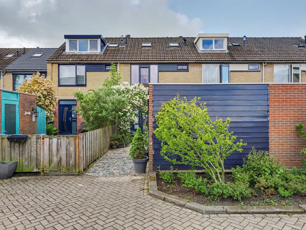 Baarsveen 137, SPIJKENISSE