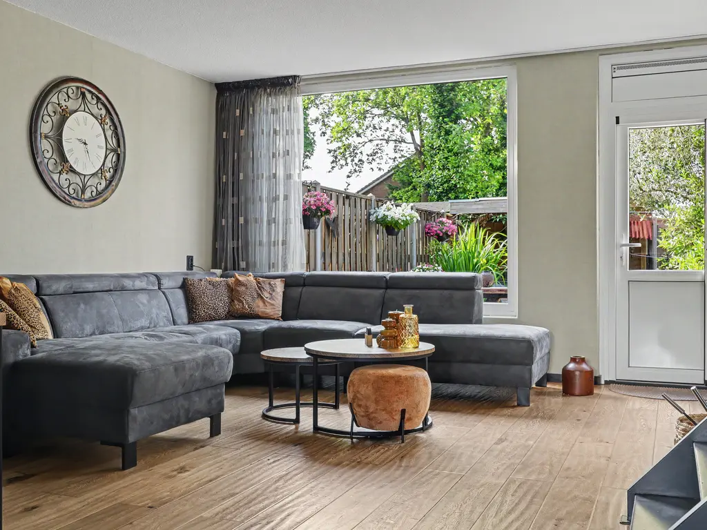 Baarsveen 137, SPIJKENISSE