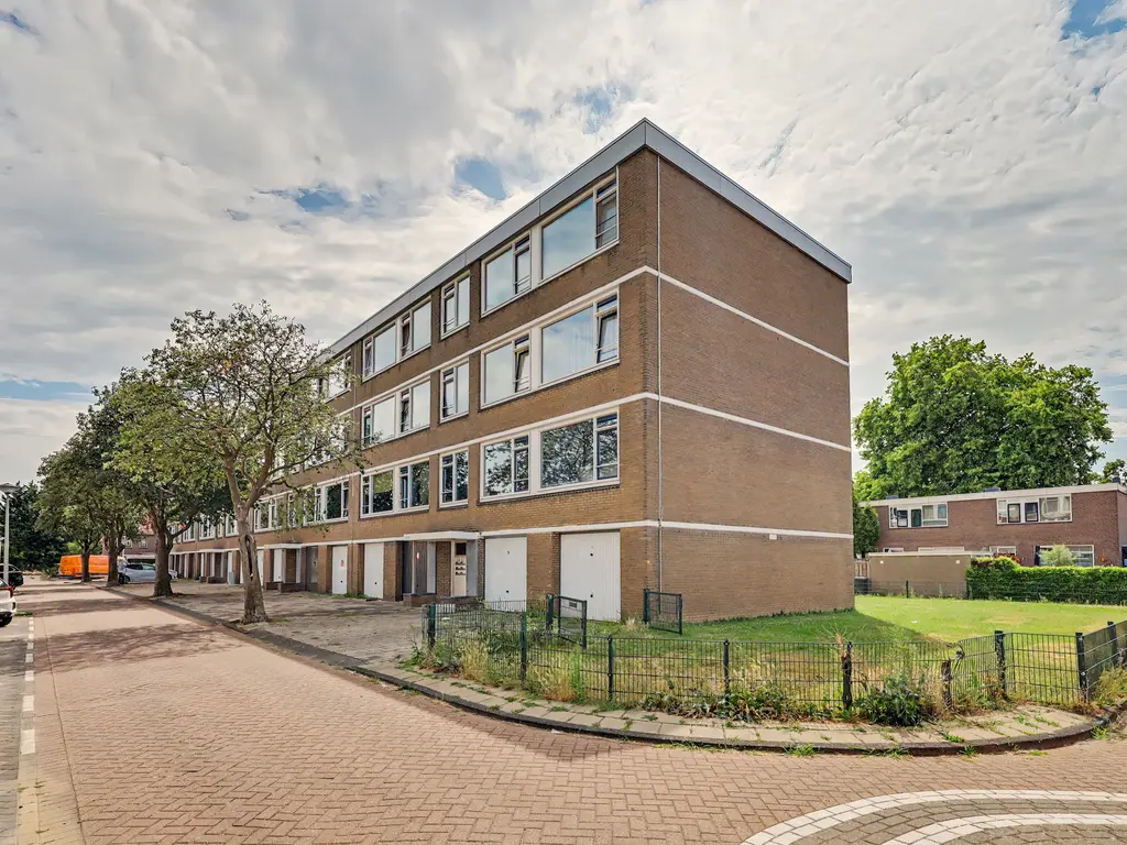Dahliastraat 9, SPIJKENISSE