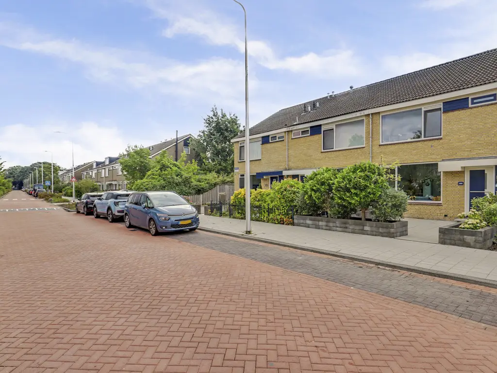Kikkerveen 209, SPIJKENISSE