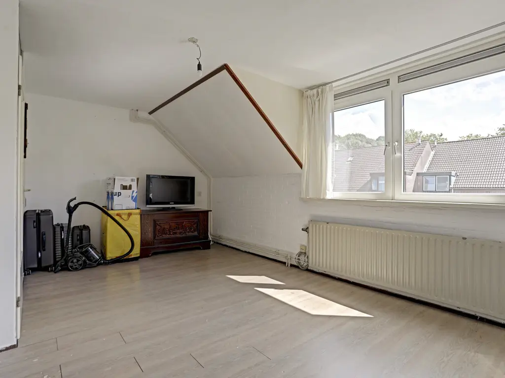 Kraaiheide 8, Rotterdam