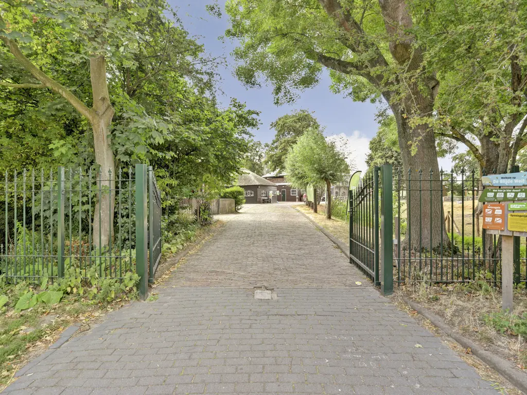 Kraaiheide 8, Rotterdam