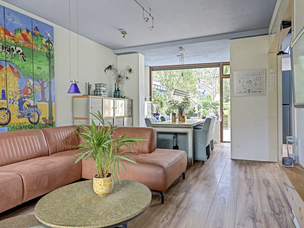 Ribeslaan 30, SCHIEDAM