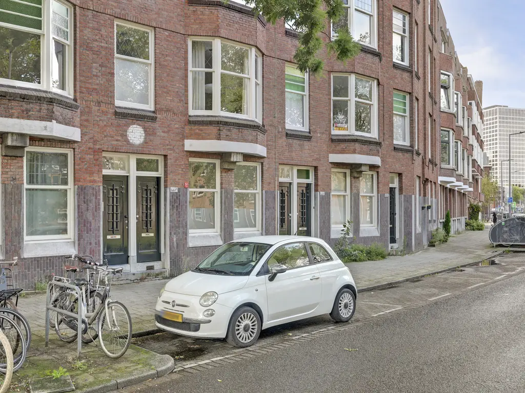 Mathenesserdijk 107A, ROTTERDAM
