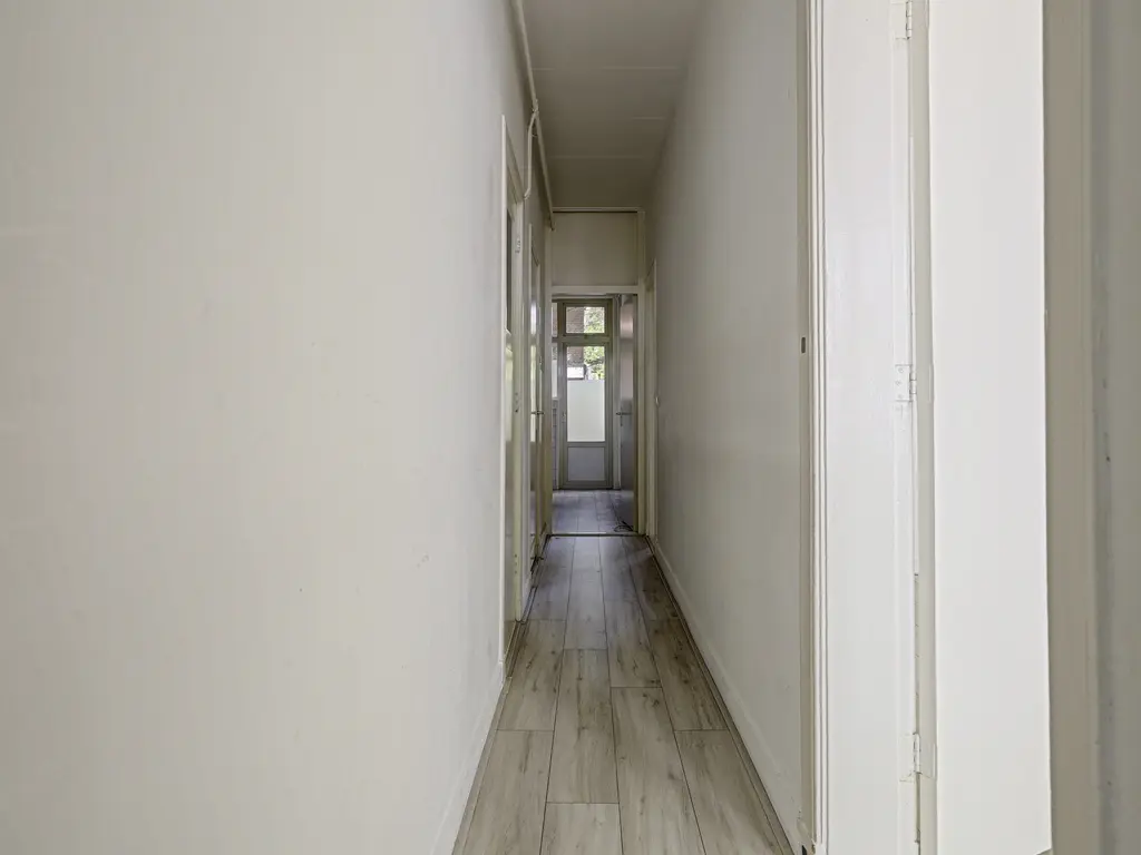 Mathenesserdijk 107A, ROTTERDAM