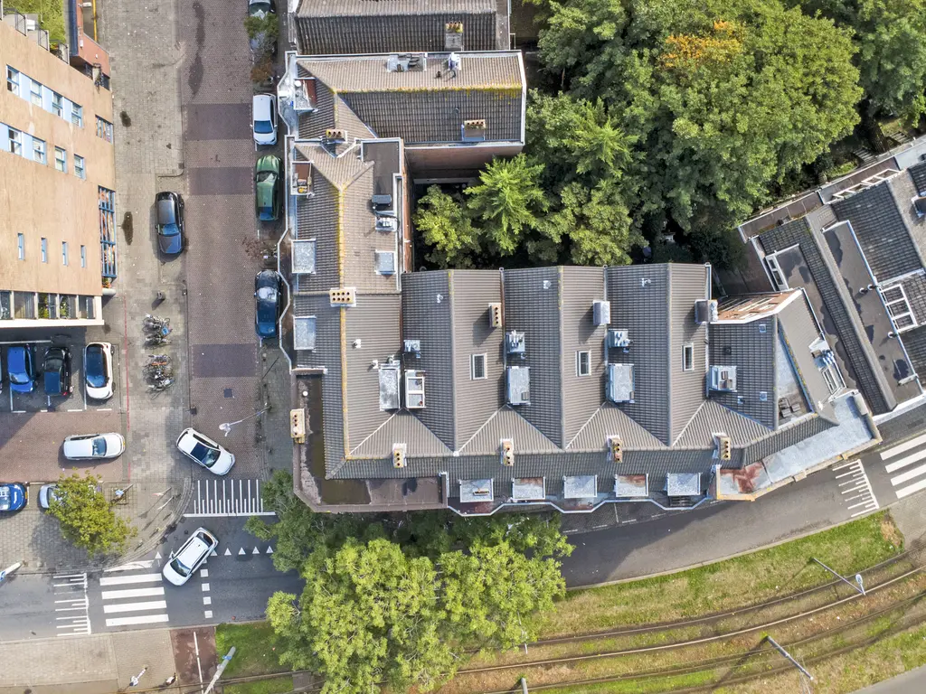 Mathenesserdijk 107A, ROTTERDAM