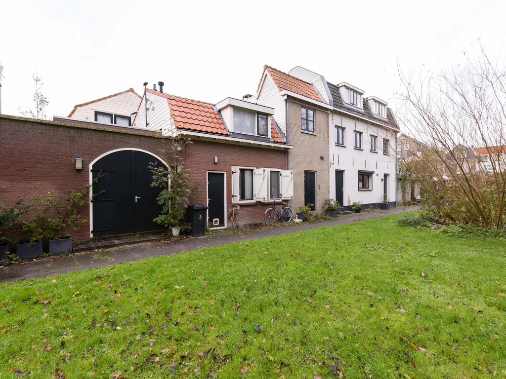 Oostkade 38a A, HELLEVOETSLUIS