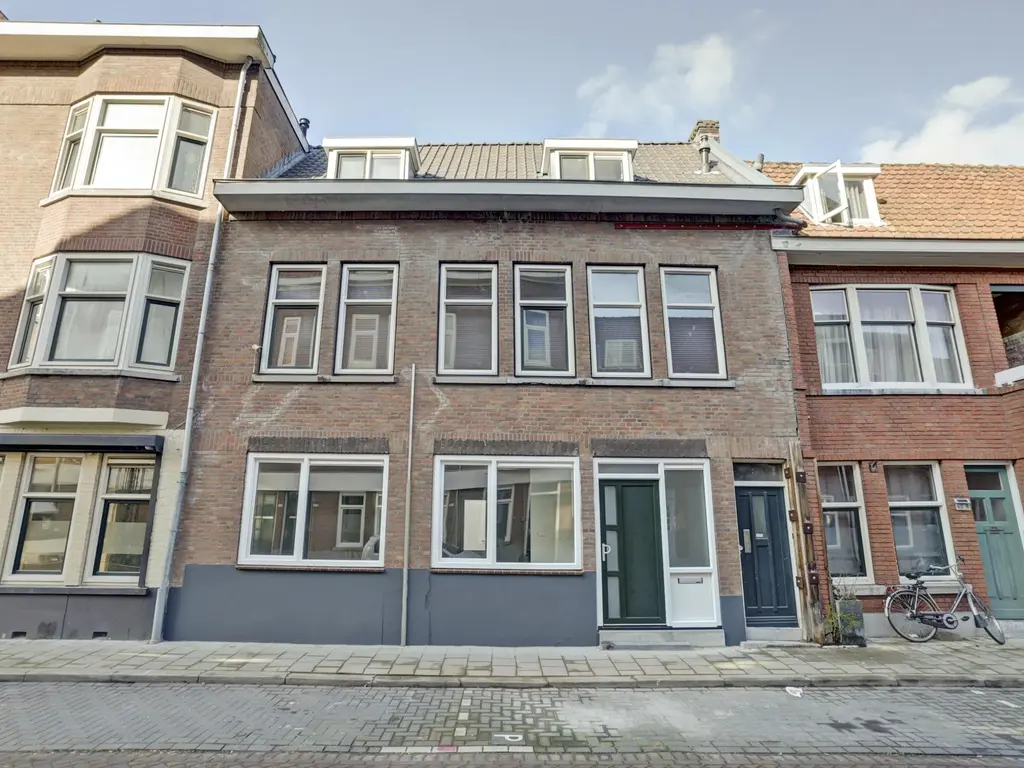 Amperestraat 44B, SCHIEDAM