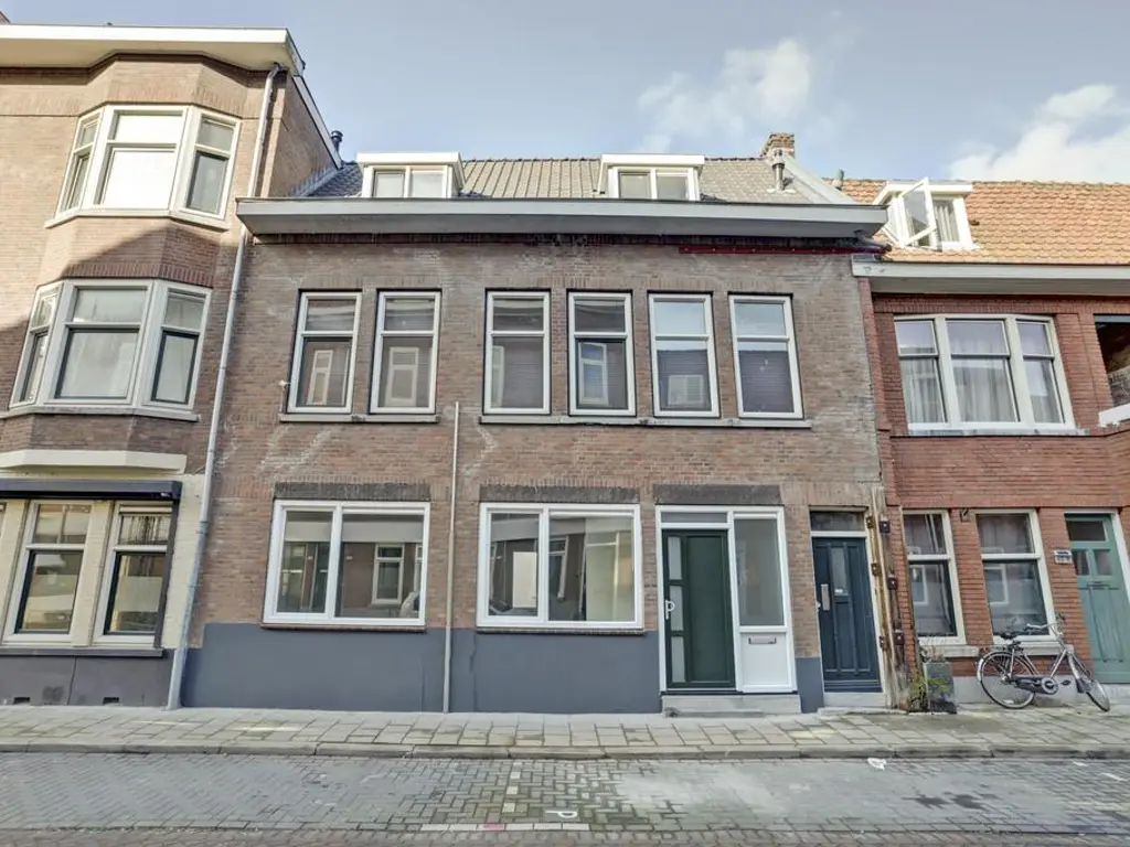 Amperestraat 44B, SCHIEDAM