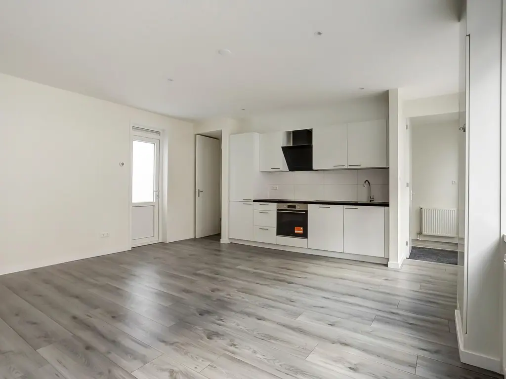 Amperestraat 44B, SCHIEDAM