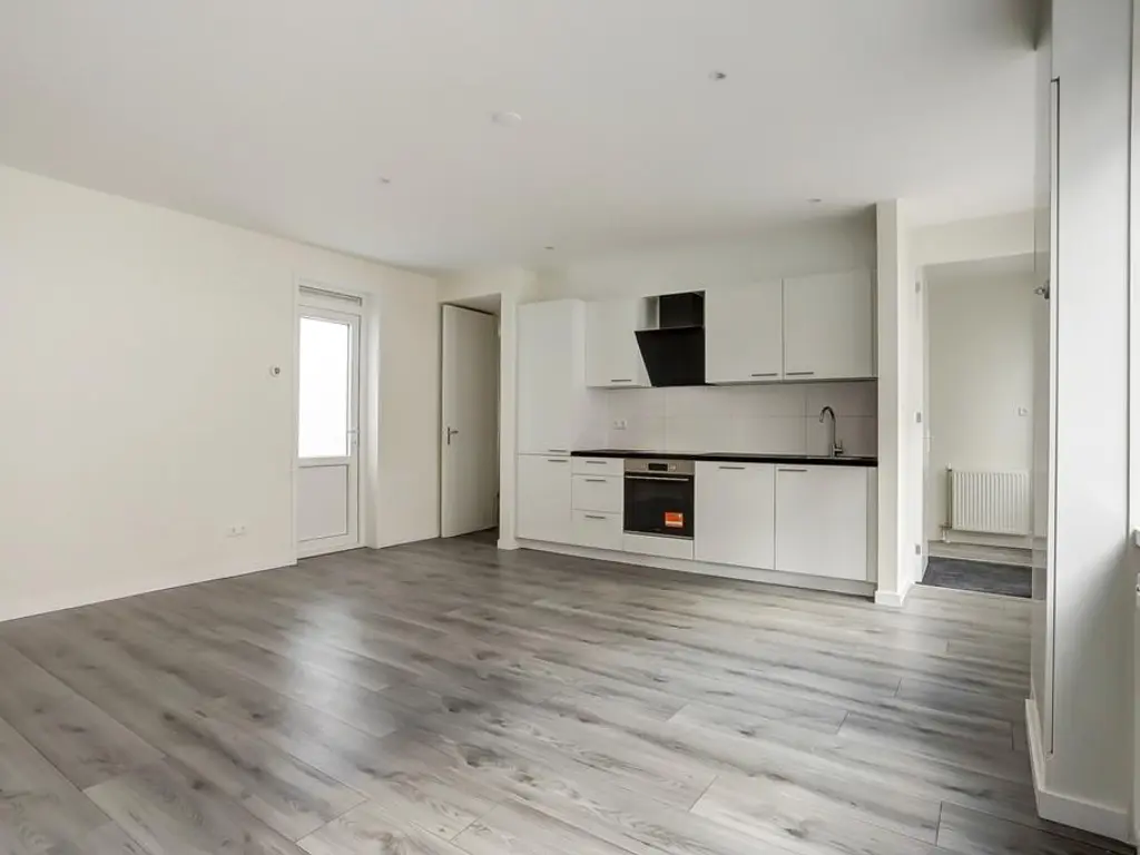 Amperestraat 44B, SCHIEDAM