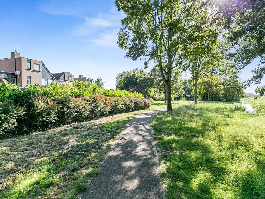 Zuurbes 21, ROTTERDAM