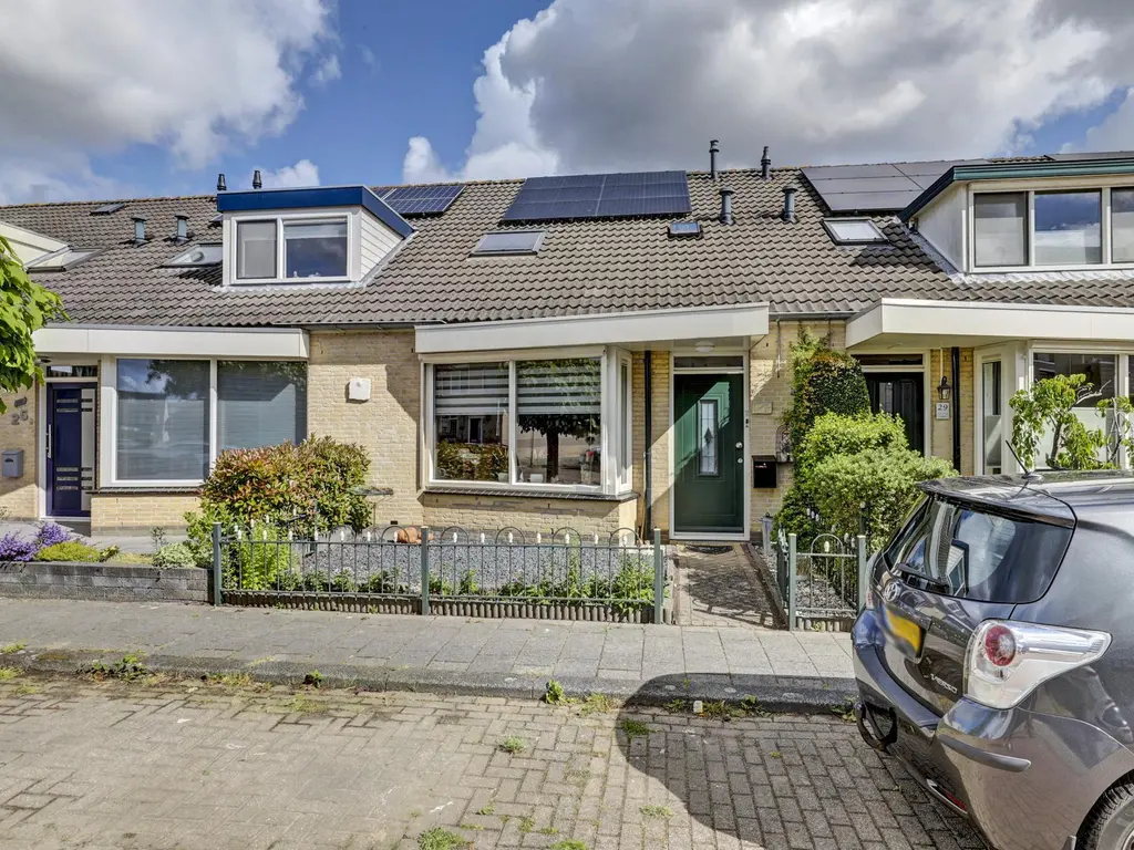 Theo Mann-Bouwmeesterstraat 27, SPIJKENISSE