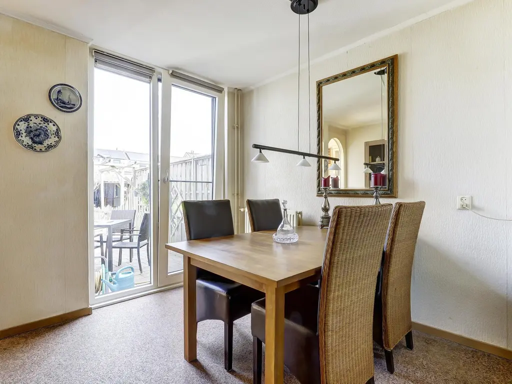 Theo Mann-Bouwmeesterstraat 27, SPIJKENISSE