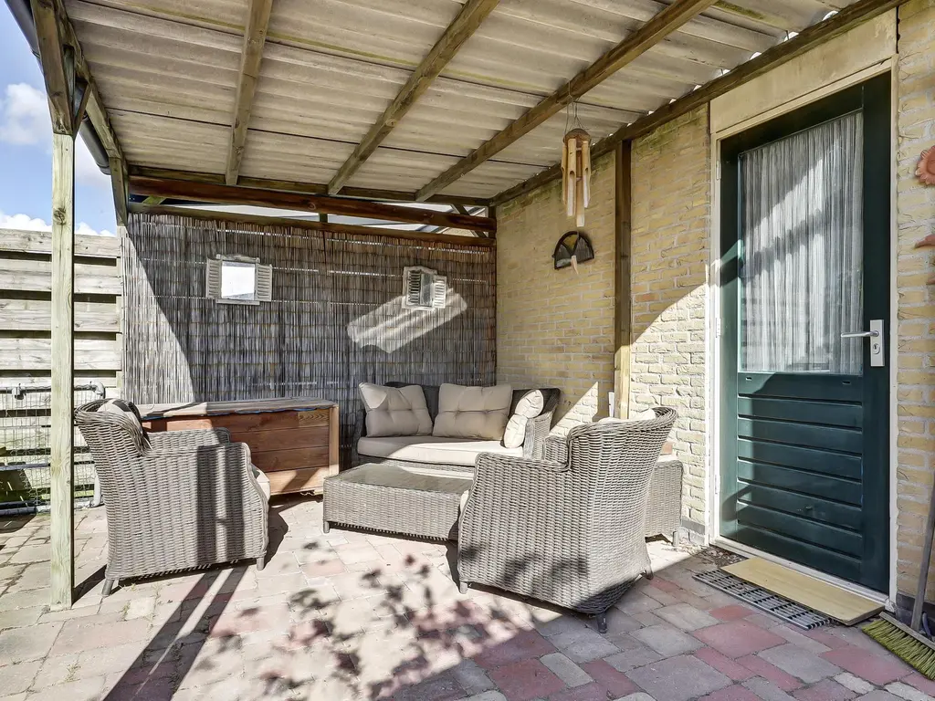Theo Mann-Bouwmeesterstraat 27, SPIJKENISSE