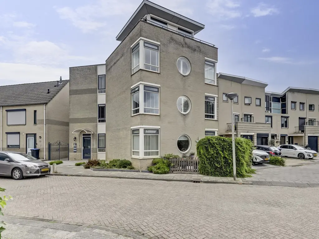 Sientje Mesdag-van Houtenstraat 49, SPIJKENISSE