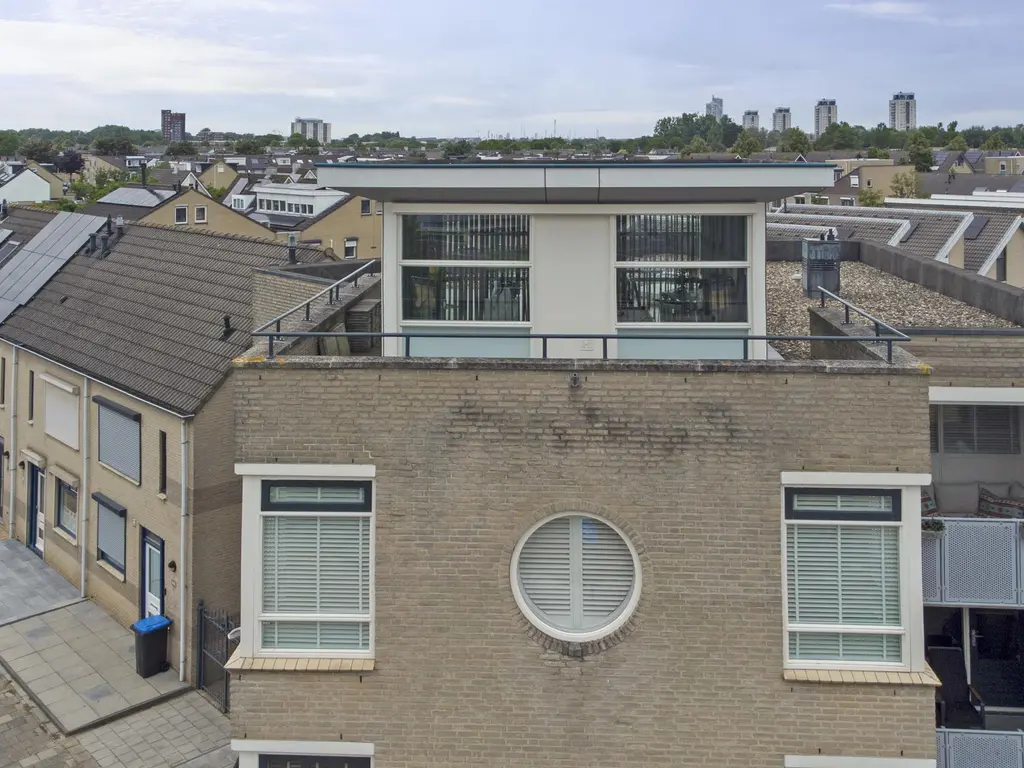 Sientje Mesdag-van Houtenstraat 49, SPIJKENISSE