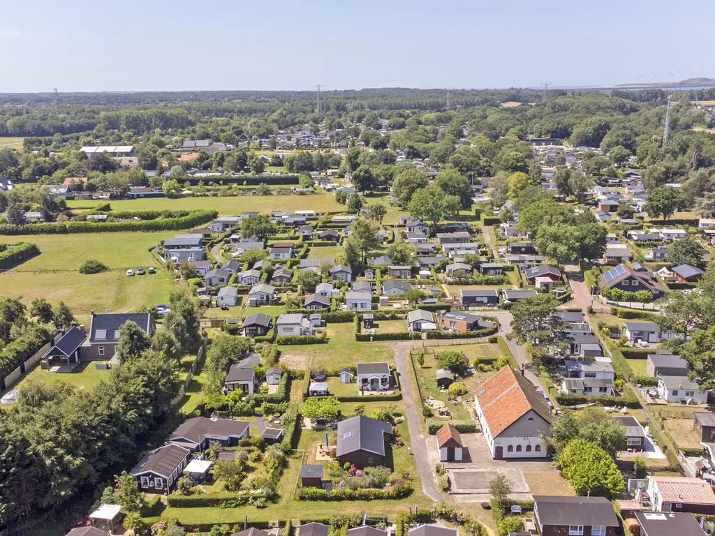 Gorsplein 2, Unolaan 20 & 22 , OOSTVOORNE