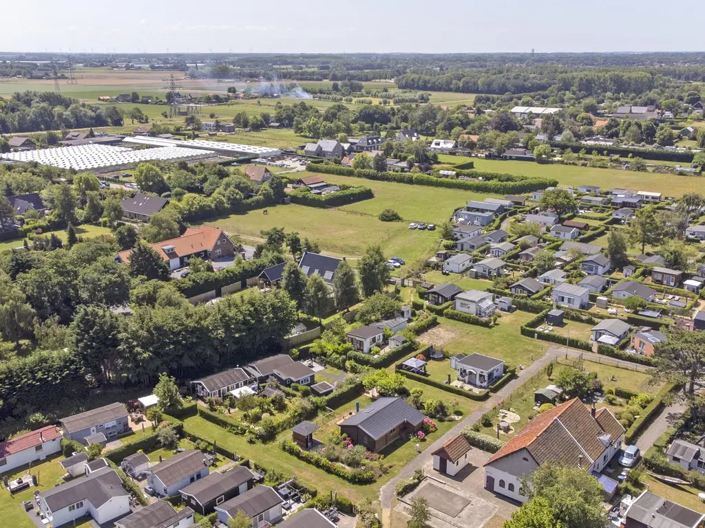 Gorsplein 2, Unolaan 20 & 22 , OOSTVOORNE