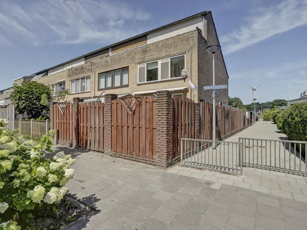 Hugo van Voorneweg 66, HEENVLIET