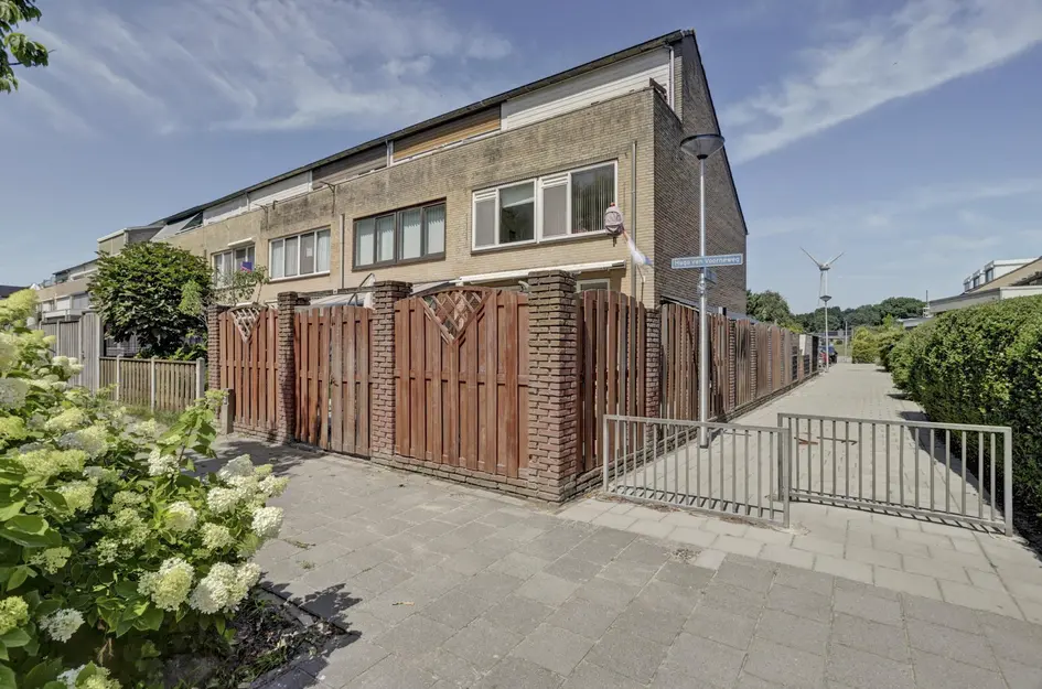 Hugo van Voorneweg 66