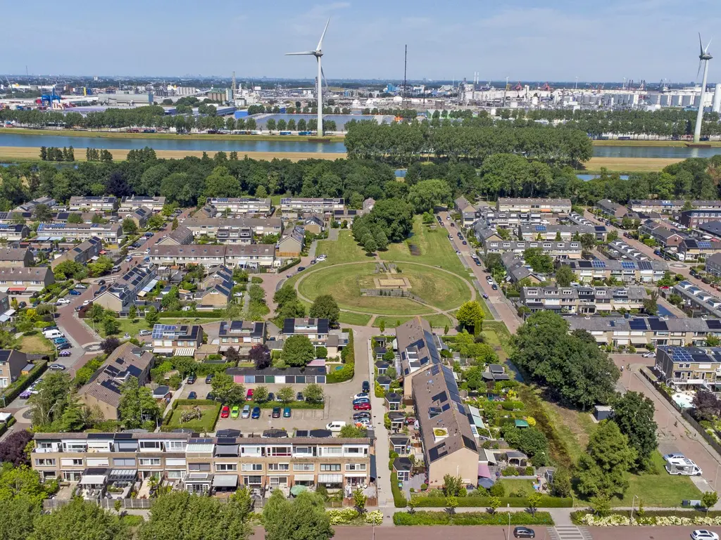 Hugo van Voorneweg 66, HEENVLIET
