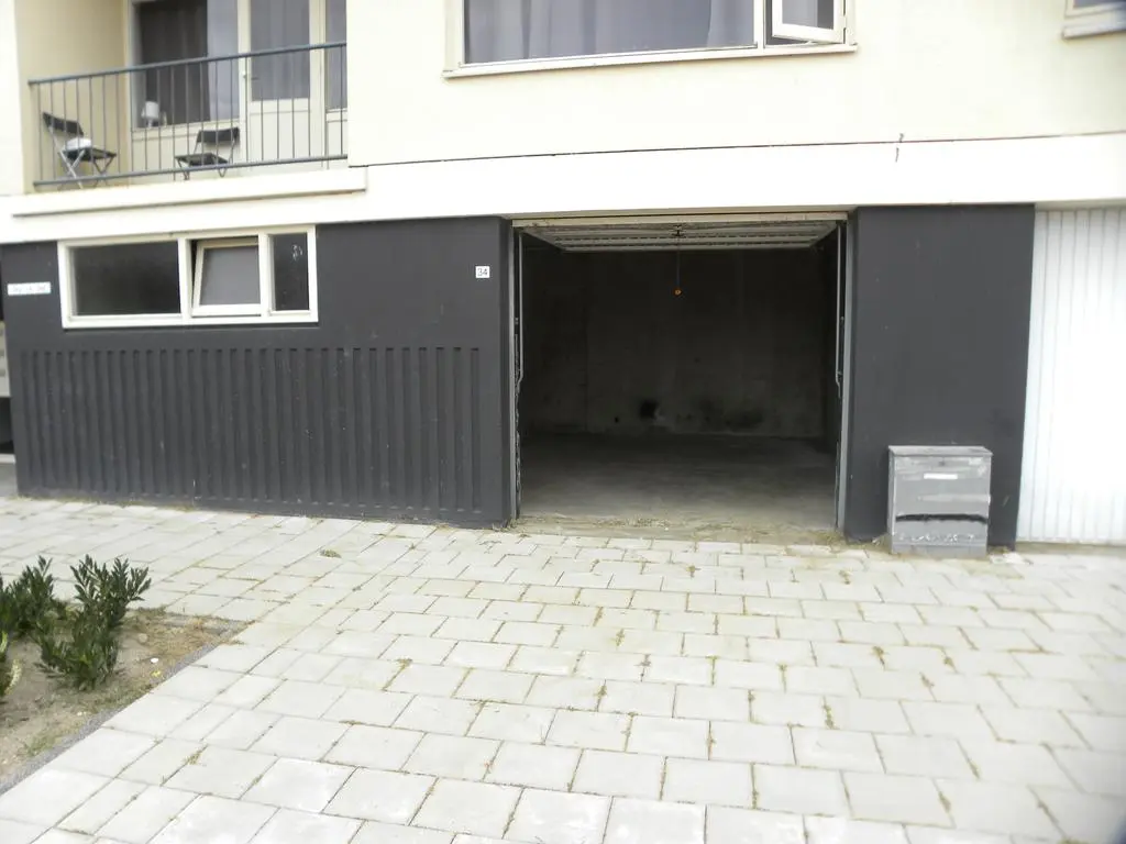 Uranusstraat 34 , SPIJKENISSE