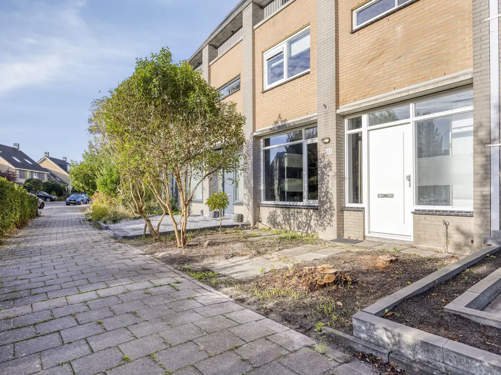 Paganinistraat 45, CAPELLE AAN DEN IJSSEL