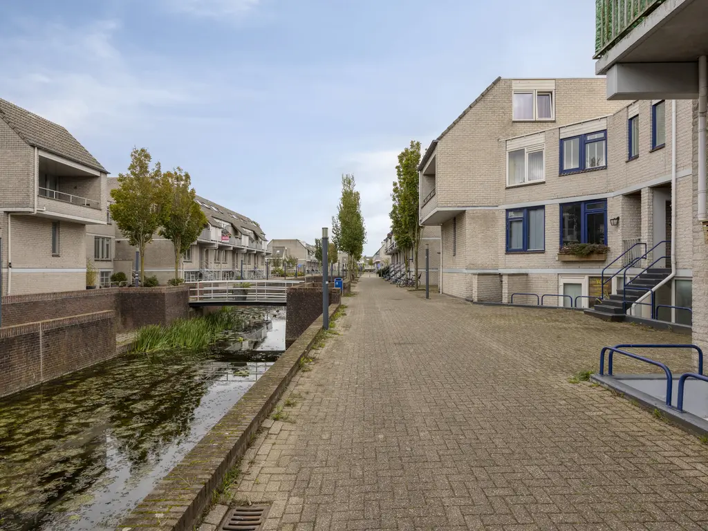 Floris Burgwal 36, CAPELLE AAN DEN IJSSEL