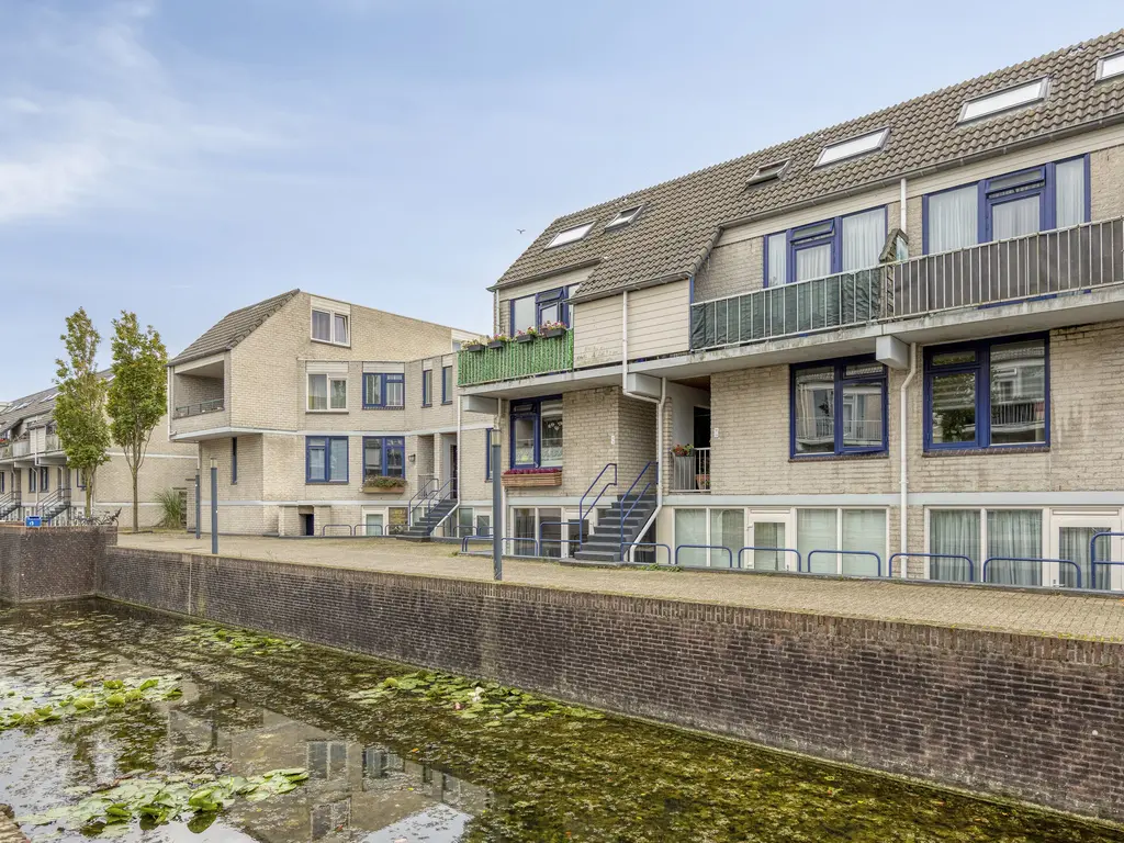 Floris Burgwal 36, CAPELLE AAN DEN IJSSEL