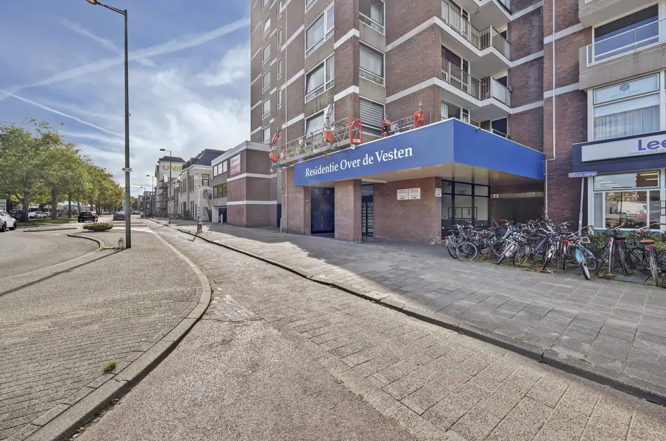 Over de Vesten 46