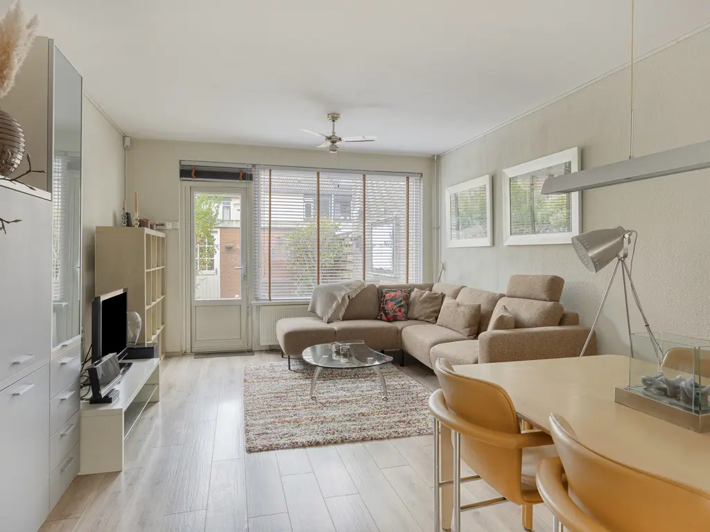 St. Laurensbaai 43, CAPELLE AAN DEN IJSSEL