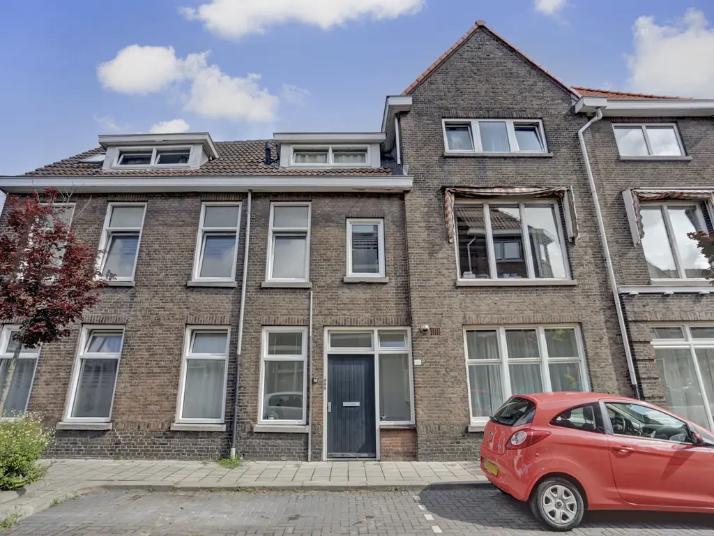 Dirk van Wassenaarstraat 28A, SCHIEDAM