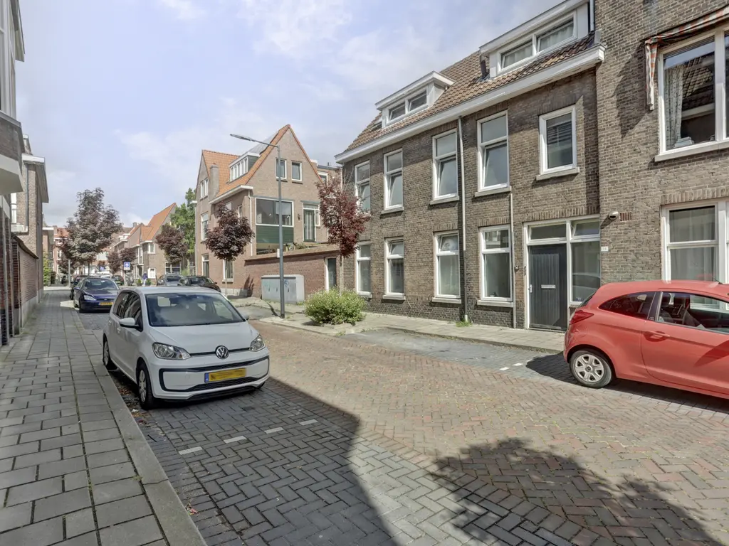 Dirk van Wassenaarstraat 28C, SCHIEDAM