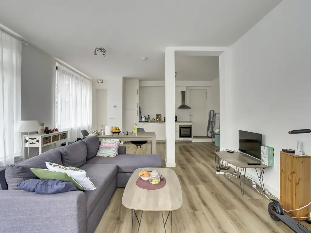 Dirk van Wassenaarstraat 28C, SCHIEDAM