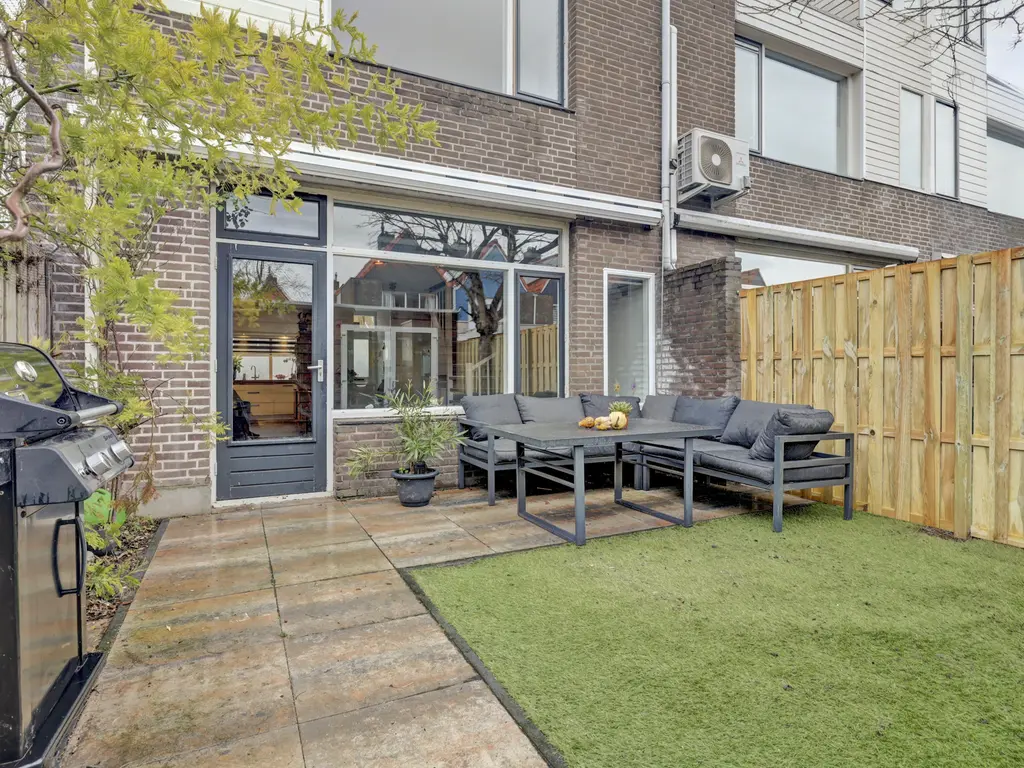 Dreef 56, HELLEVOETSLUIS