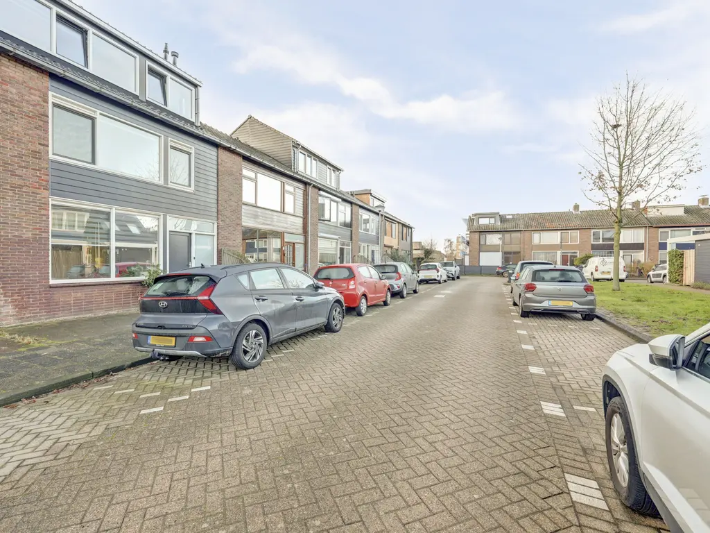 Gerard Doustraat 15, SPIJKENISSE