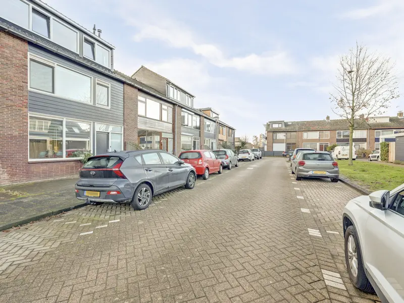 Gerard Doustraat 15, SPIJKENISSE
