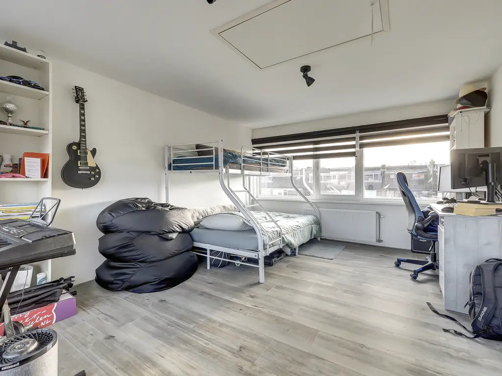 Gerard Doustraat 15, SPIJKENISSE