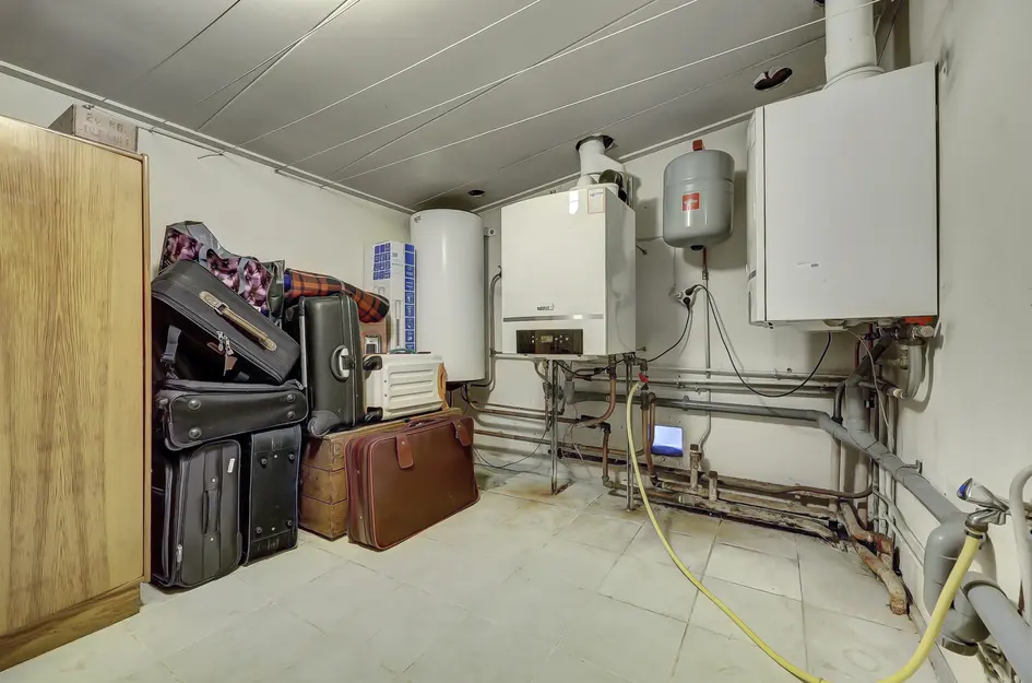 Notaris L P vd Blinkln 11a