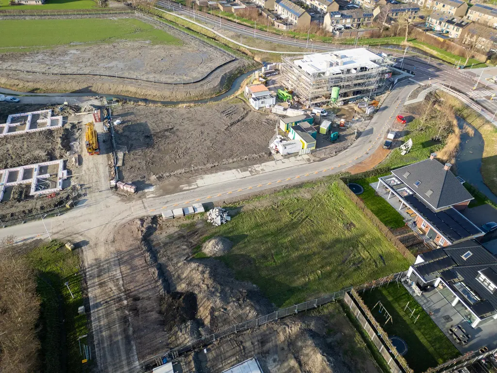 Striene Fase 2, Tholen
