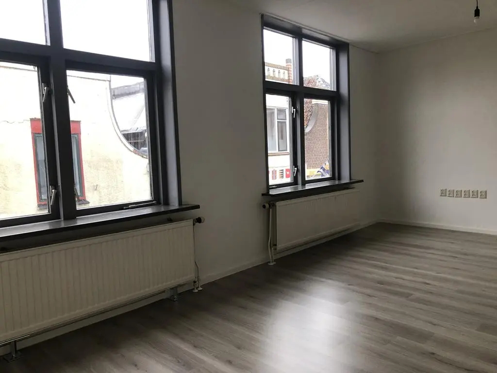 Kaaistraat 8, SINT-MAARTENSDIJK